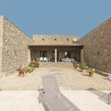 Benet By Interhome * Artá